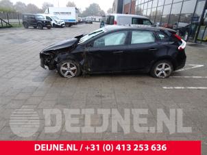 Volvo V40 12-