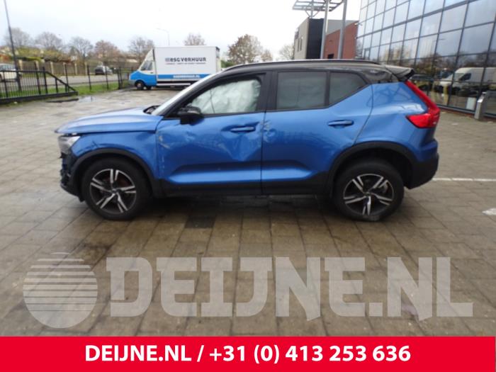 Volvo XC40 1.5 T2 12V Sloopvoertuig (2021, Blauw)