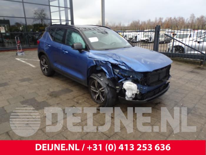 Volvo XC40 1.5 T2 12V Sloopvoertuig (2021, Blauw)