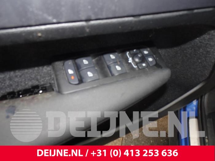 Volvo XC40 1.5 T2 12V Sloopvoertuig (2021, Blauw)