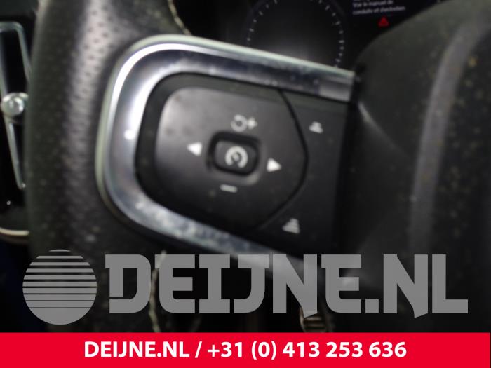 Volvo XC40 1.5 T2 12V Sloopvoertuig (2021, Blauw)