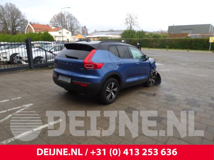 Volvo XC40 1.5 T2 12V Sloopvoertuig (2021, Blauw)