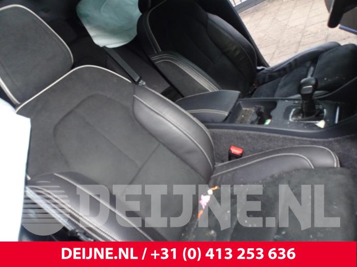 Volvo XC40 1.5 T2 12V Sloopvoertuig (2021, Blauw)