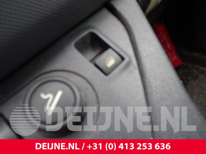 Citroen Berlingo 1.6 Hdi 75 16V Phase 1 Sloopvoertuig (2011, Wit)