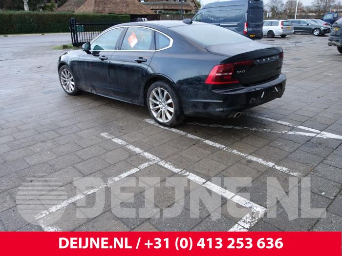 Volvo S90 II 2.0 T4 16V Sloopvoertuig (2020, Zwart)