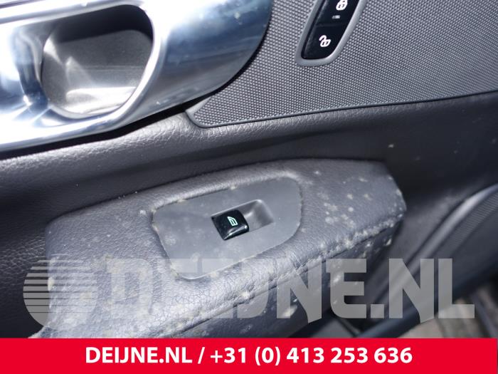 Volvo S90 II 2.0 T4 16V Sloopvoertuig (2020, Zwart)