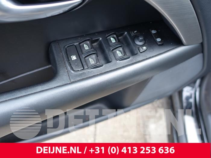 Volvo V70 2.0 D 16V Sloopvoertuig (2009, Zwart)