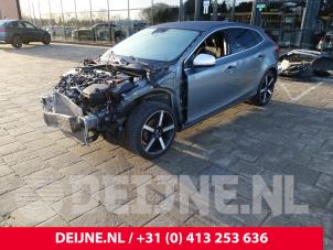 Volvo V40 12-