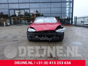 Tesla Model S 12-