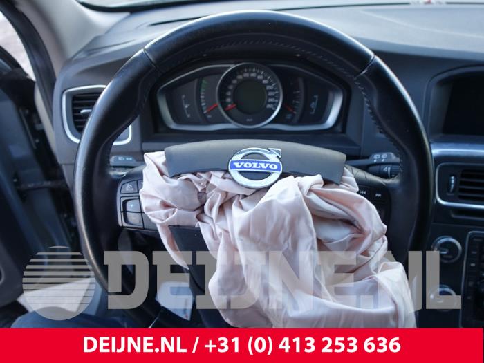 Volvo V60 I 2.0 D3 20V Sloopvoertuig (2014, Metallic, Zilver)