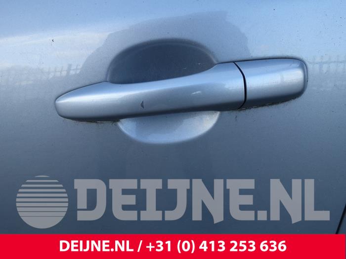 Volvo V60 I 2.0 D3 20V Sloopvoertuig (2014, Metallic, Zilver)