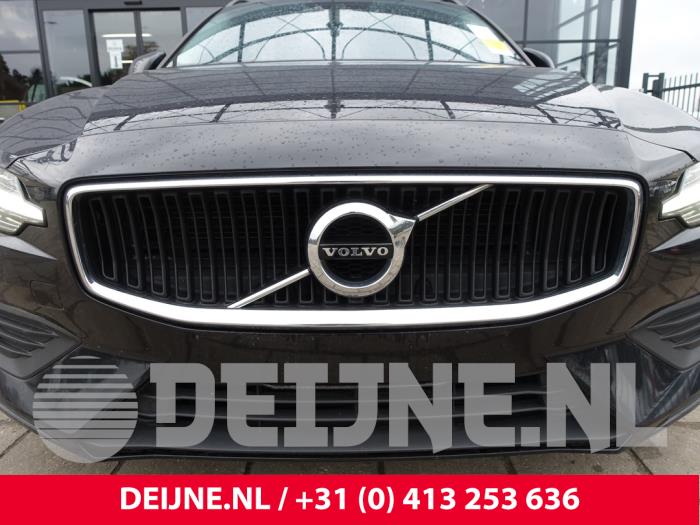 Volvo V60 II 2.0 D3 16V Sloopvoertuig (2019, Metallic, Zwart)