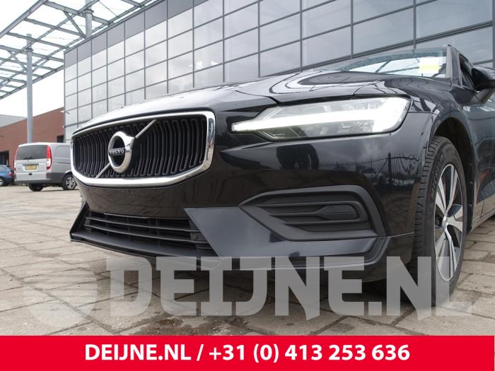Volvo V60 II 2.0 D3 16V Sloopvoertuig (2019, Metallic, Zwart)