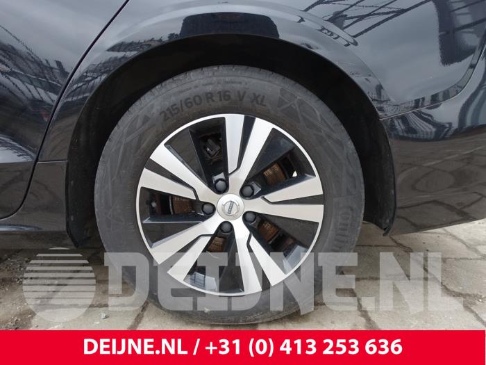 Volvo V60 II 2.0 D3 16V Sloopvoertuig (2019, Metallic, Zwart)