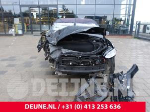 Tesla Model X 13-