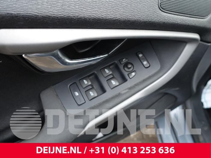 Volvo V40 1.6 D2 Sloopvoertuig (2015, Grijs)