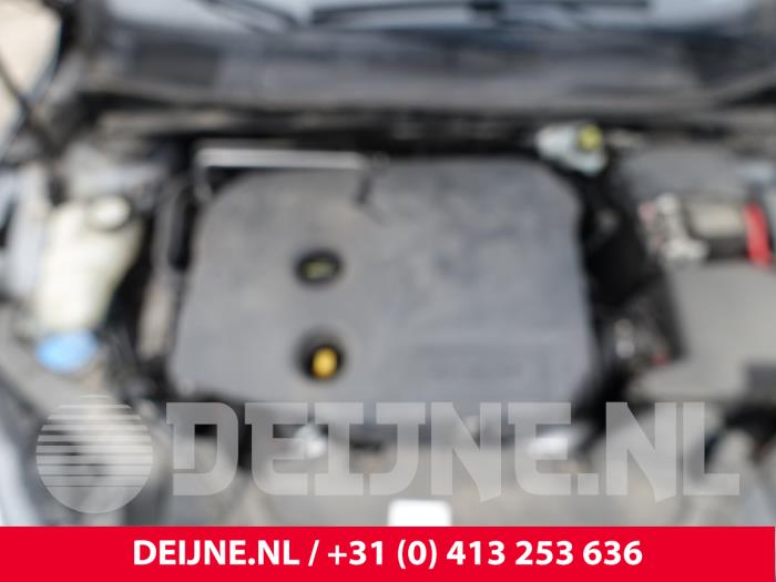 Volvo V40 1.6 D2 Sloopvoertuig (2015, Grijs)