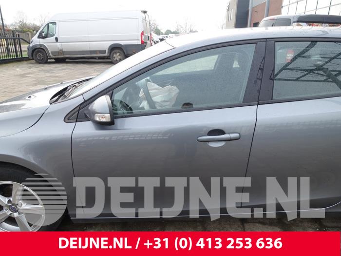 Volvo V40 1.6 D2 Sloopvoertuig (2015, Grijs)