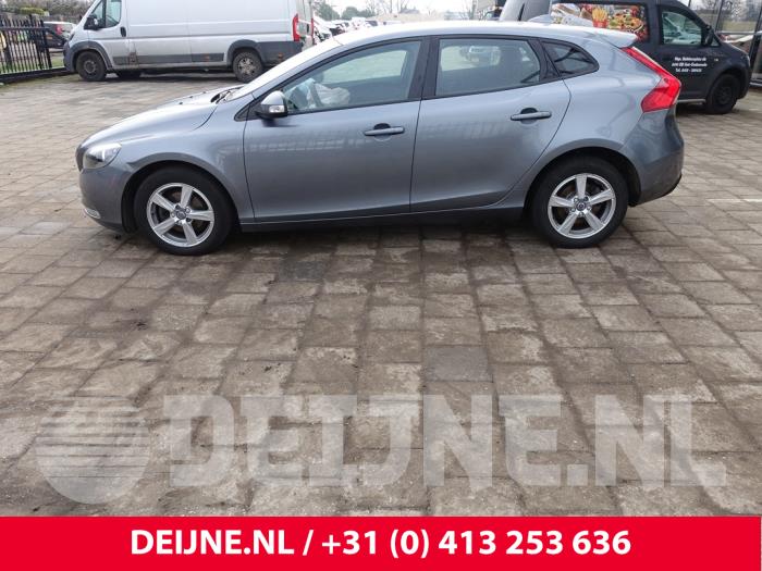 Volvo V40 1.6 D2 Sloopvoertuig (2015, Grijs)