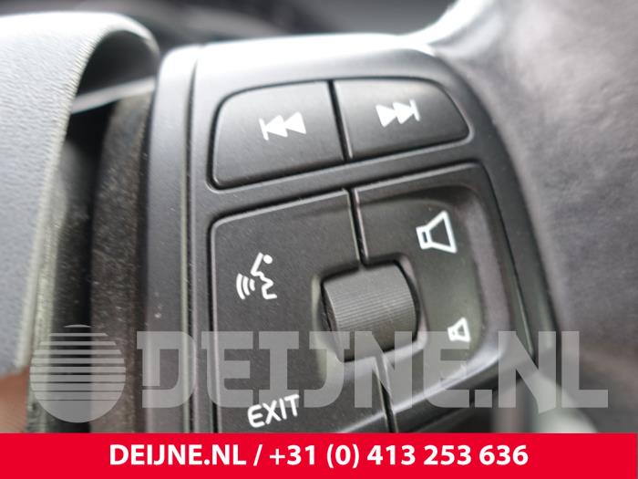 Volvo V40 1.6 D2 Sloopvoertuig (2015, Grijs)