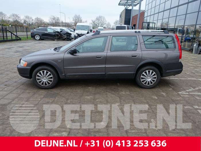 Volvo XC70 XC70 2.4 D 20V Sloopvoertuig (2005, Bruin)
