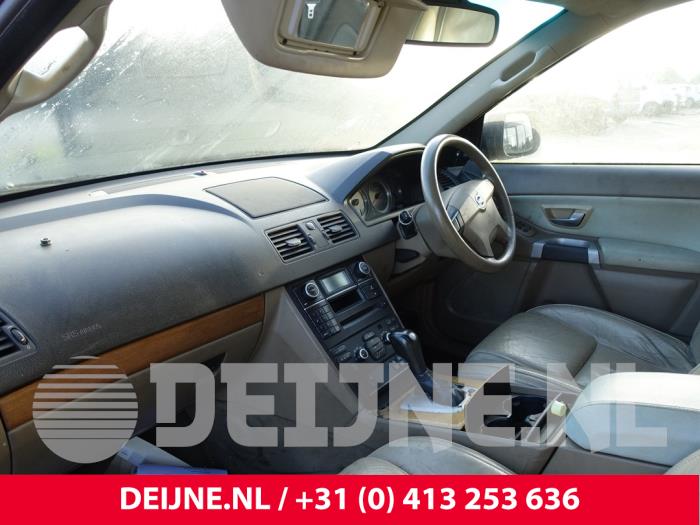 Volvo XC90 I 2.4 D5 20V Sloopvoertuig (2006, Donker, Blauw)