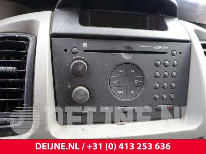 Opel Vivaro 1.9 DTI 16V Sloopvoertuig (2006, Wit)