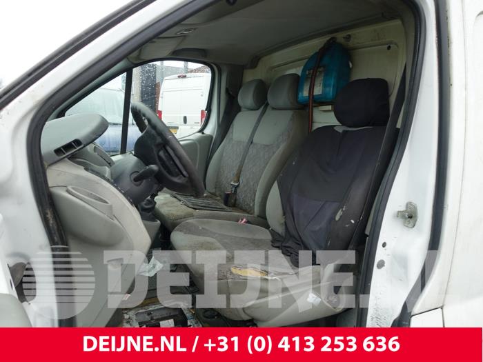 Opel Vivaro 1.9 DTI 16V Sloopvoertuig (2006, Wit)