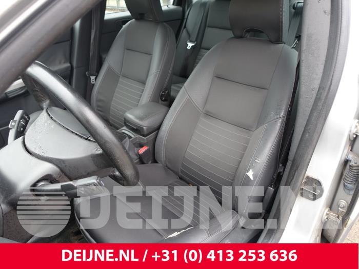 Volvo S40 2.4 20V Sloopvoertuig (2006, Grijs)