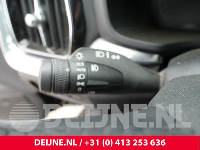 Volvo V60 II 2.0 D3 16V Sloopvoertuig (2020, Zwart)