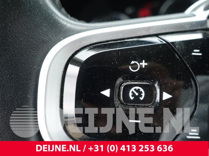 Volvo V60 II 2.0 D3 16V Sloopvoertuig (2020, Zwart)