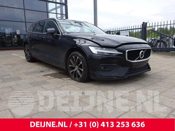 Volvo V60 II 2.0 D3 16V Sloopvoertuig (2020, Zwart)