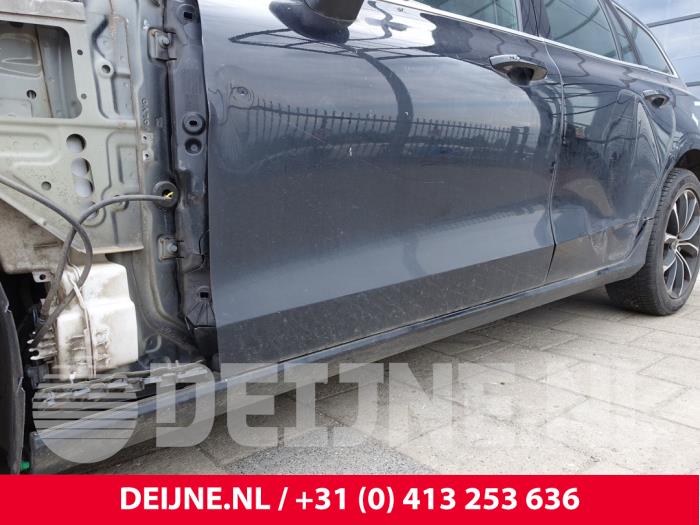 Volvo V60 II 2.0 D3 16V Sloopvoertuig (2020, Zwart)