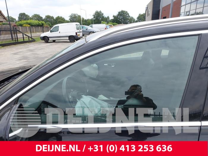 Volvo V60 II 2.0 D3 16V Sloopvoertuig (2020, Zwart)