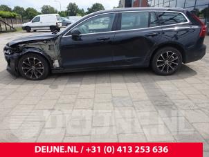 Volvo V60 19-