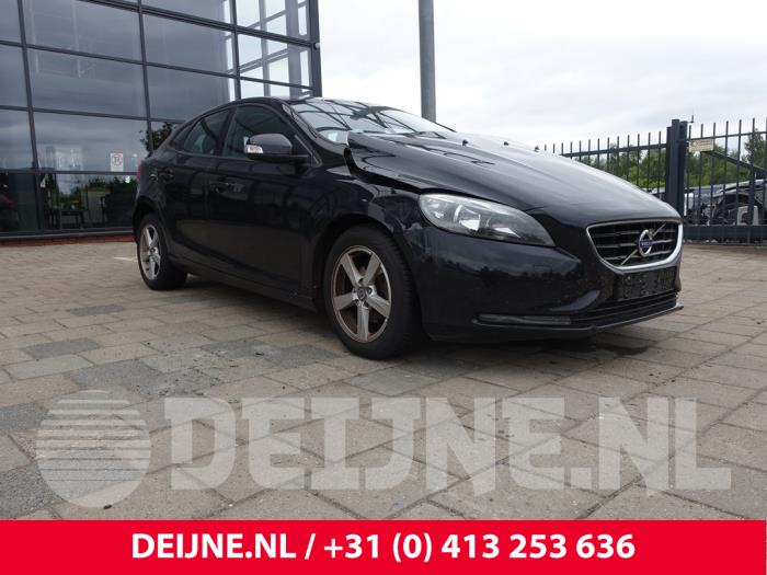 Volvo V40 1.6 D2 Sloopvoertuig (2013, Zwart)