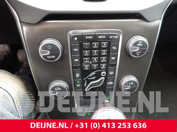 Volvo V40 1.6 D2 Sloopvoertuig (2013, Zwart)