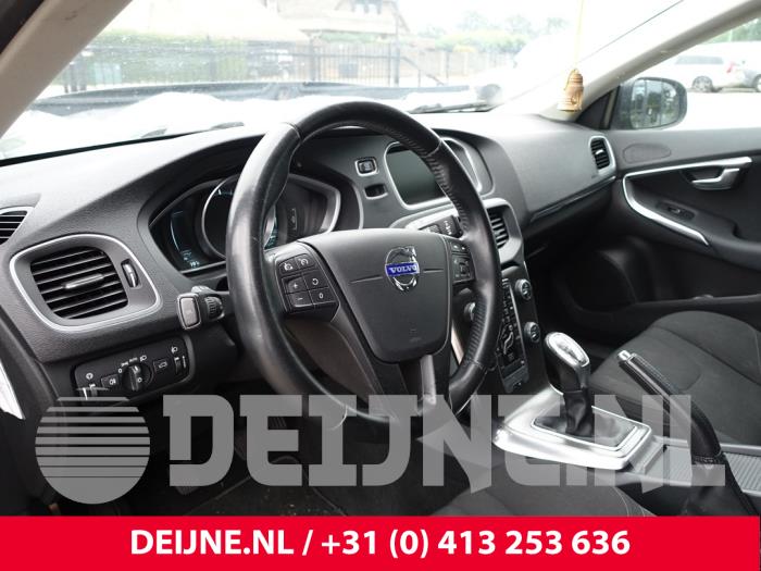 Volvo V40 1.6 D2 Sloopvoertuig (2013, Zwart)