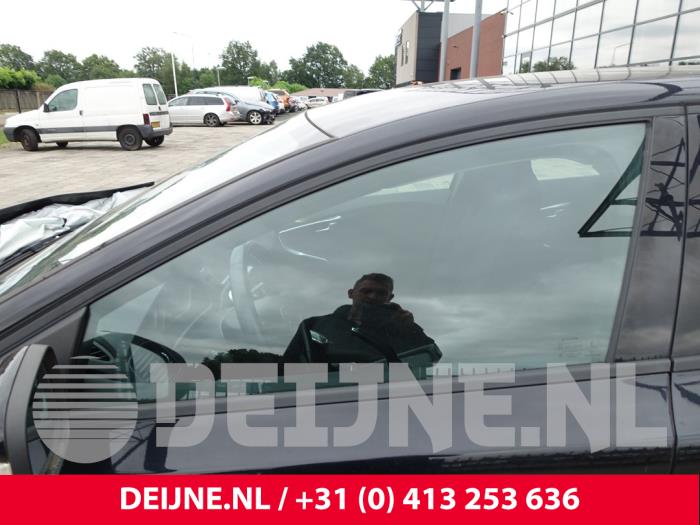 Volvo V40 1.6 D2 Sloopvoertuig (2013, Zwart)