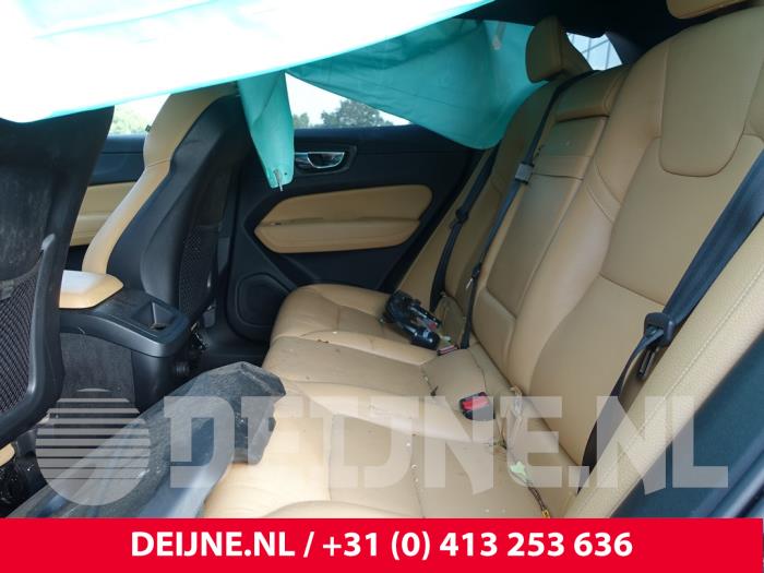 Volvo XC60 II 2.0 T8 16V Recharge, Twin Engine AWD Sloopvoertuig (2018, Bruin)