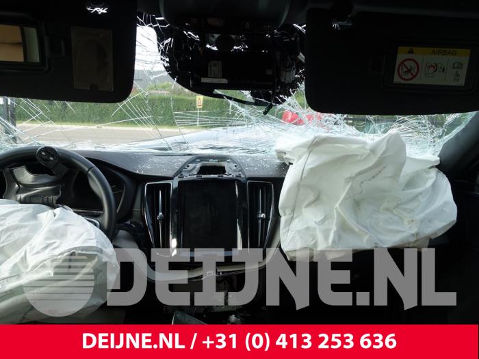 Volvo XC60 II 2.0 T8 16V Recharge, Twin Engine AWD Sloopvoertuig (2018, Bruin)