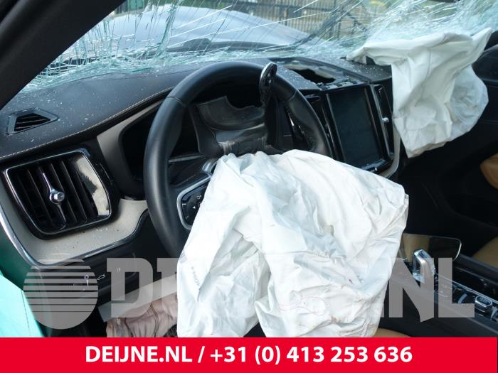 Volvo XC60 II 2.0 T8 16V Recharge, Twin Engine AWD Sloopvoertuig (2018, Bruin)