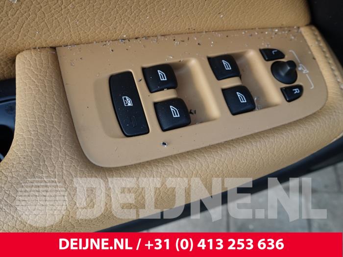 Volvo XC60 II 2.0 T8 16V Recharge, Twin Engine AWD Sloopvoertuig (2018, Bruin)