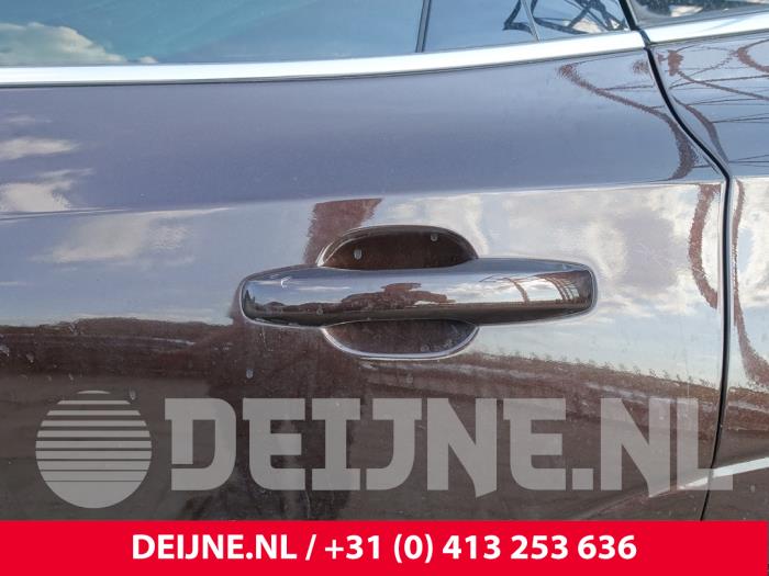 Volvo XC60 II 2.0 T8 16V Recharge, Twin Engine AWD Sloopvoertuig (2018, Bruin)