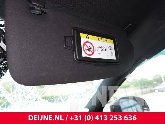 Volvo XC60 II 2.0 T8 16V Recharge, Twin Engine AWD Sloopvoertuig (2018, Bruin)