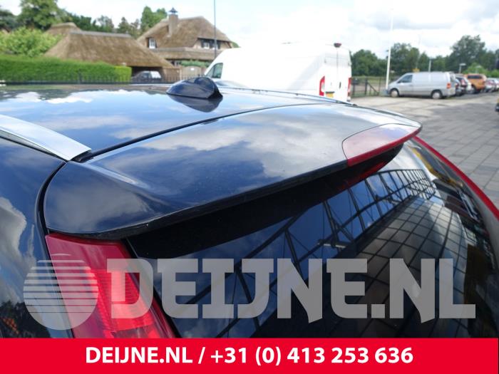 Volvo V60 I 2.4 D6 20V AWD Twin Engine Plug-in Hybrid Sloopvoertuig (2015, Zwart)