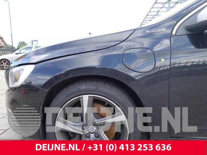 Volvo V60 I 2.4 D6 20V AWD Twin Engine Plug-in Hybrid Sloopvoertuig (2015, Zwart)