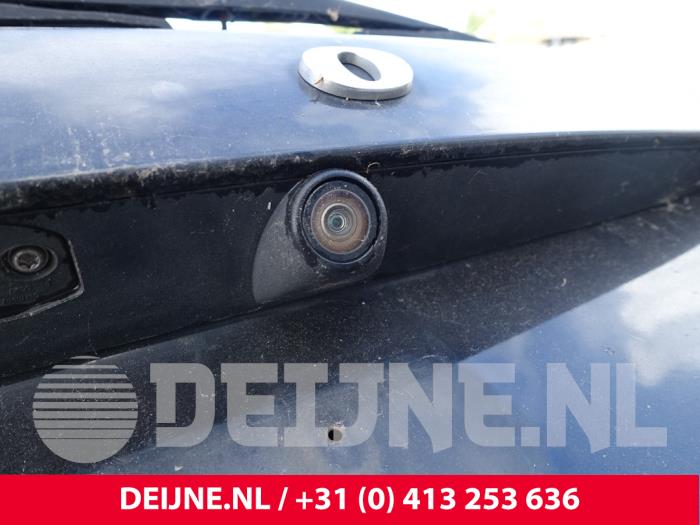 Volvo V60 I 2.4 D6 20V AWD Twin Engine Plug-in Hybrid Sloopvoertuig (2015, Zwart)