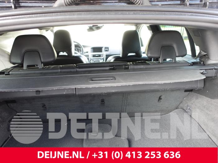 Volvo V60 I 2.4 D6 20V AWD Twin Engine Plug-in Hybrid Sloopvoertuig (2015, Zwart)