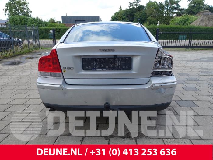 Volvo S60 I 2.4 20V 140 Sloopvoertuig (2005, Grijs)